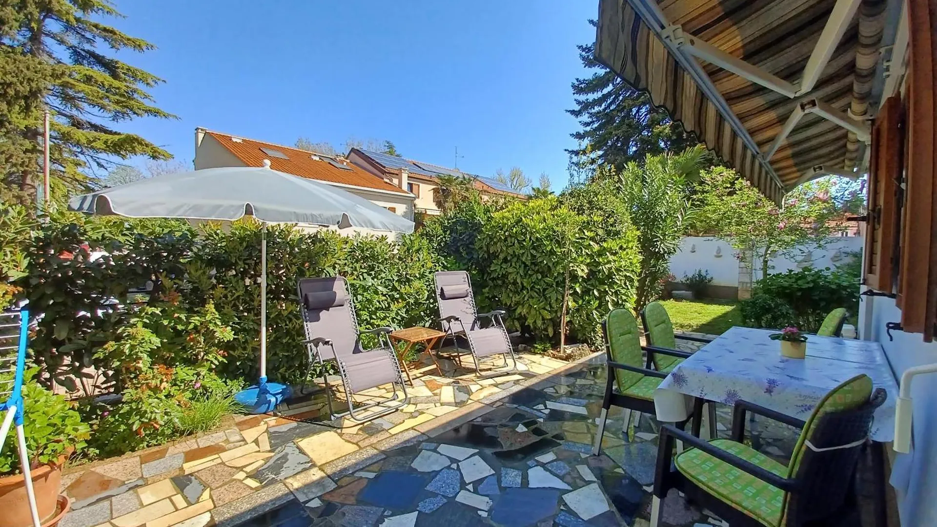 Rosetta Few Meters From The Beach Novigrad